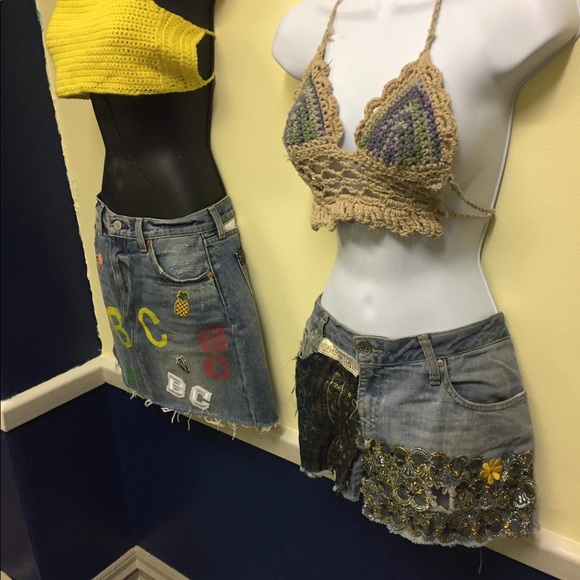 Custom crochet crop top - Picture 2 of 2